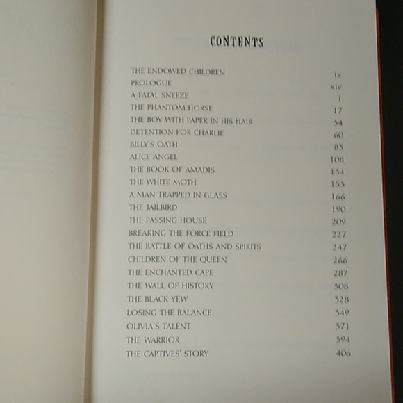 Charlie Bone Castle Mirrors Book 4 Junior Fantasy Fiction Chapter Book - Picture 8 of 9